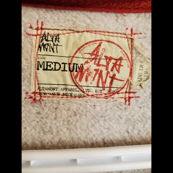 Alta Mont apparel long sleeve sweatshirt - Picture 3 of 4